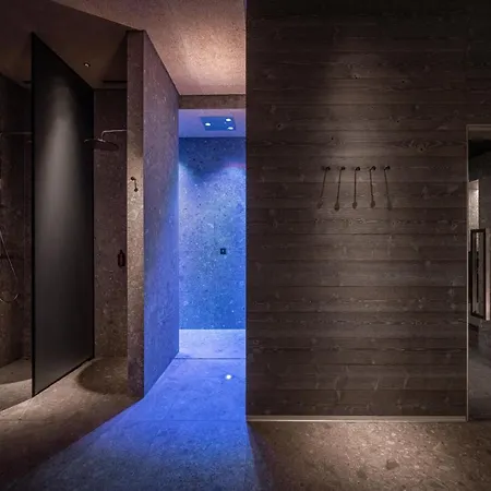 Hay Boutique & By Edem Family * Bukowel