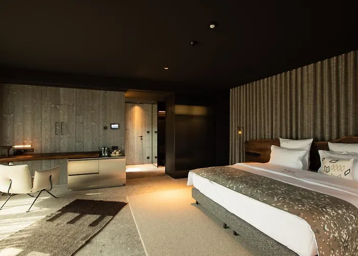 Hay Boutique & By Edem Family Hotel