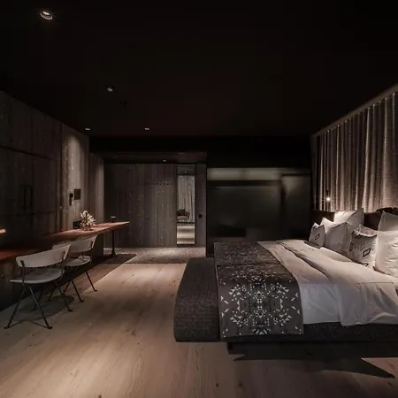 Hay Boutique & By Edem Family *